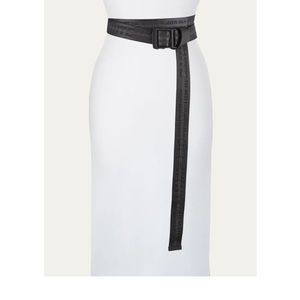 black off-white belt. worn twice, almost brand new condition.